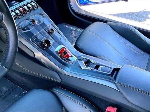 Used 2015 Lamborghini Huracan LP 610-4 AWD/4WD image 15