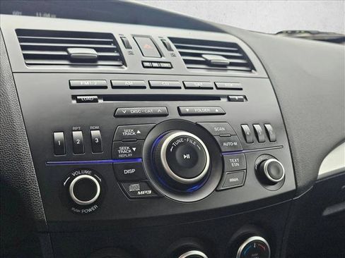 Used 2013 MAZDA MAZDA3 i Touring image 23