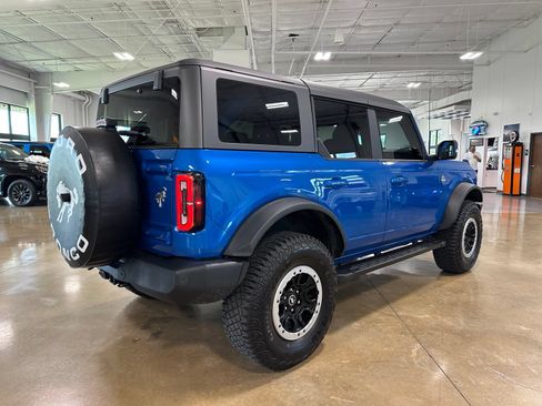 Used 2022 Ford Bronco Outer Banks w/ Sasquatch Package AWD/4WD image 7