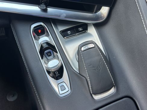 Used 2022 Chevrolet Corvette Stingray Preferred Conv w/ Z51 Performance Package RWD image 22