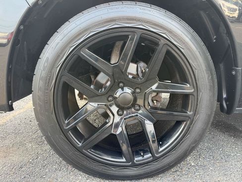 Used 2018 RAM 1500 Express AWD/4WD image 19