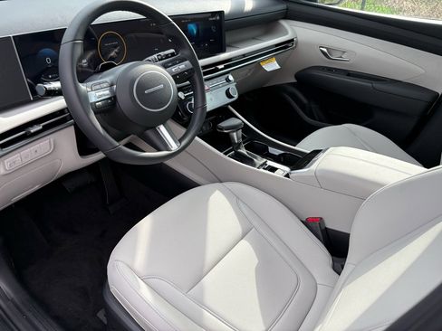 New 2026 Hyundai Tucson SEL FWD image 13