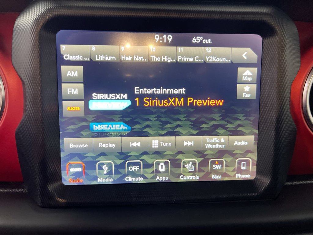 Used 2019 Jeep Wrangler Unlimited Rubicon AWD/4WD image 14