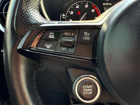 Used 2022 Alfa Romeo Giulia Ti image 17
