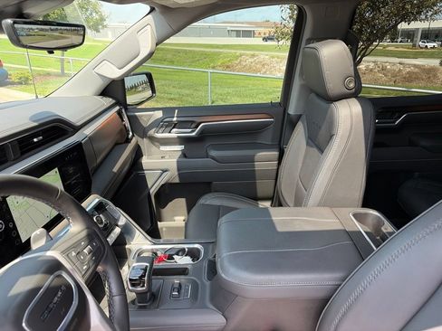 Used 2025 GMC Sierra 1500 Denali w/ Denali Reserve Package AWD/4WD image 58