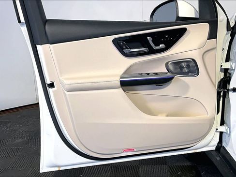 New 2026 Mercedes-Benz GLC 300 4MATIC image 11