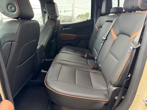 Used 2023 GMC Canyon AT4 w/ AT4 Premium Package AWD/4WD image 14