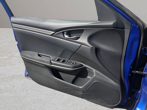 Used 2017 Honda Civic Sport image 17