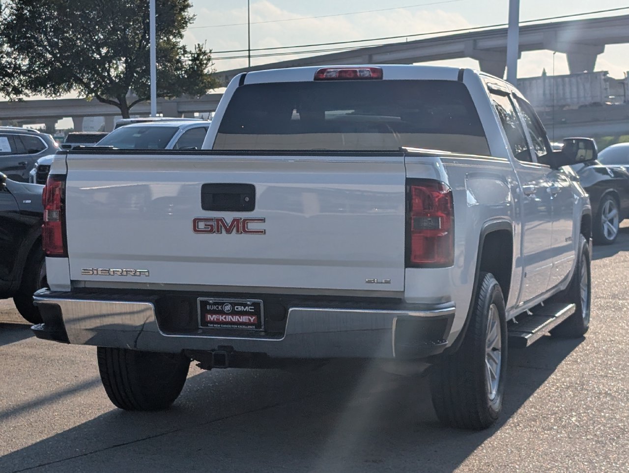 Used 2015 GMC Sierra 1500 SLE w/ SLE Value Package RWD image 4