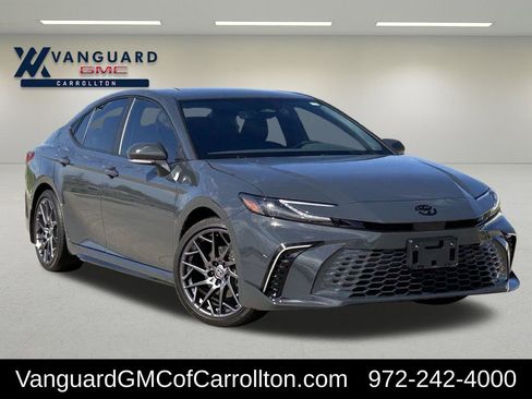 Used 2025 Toyota Camry XSE image 1