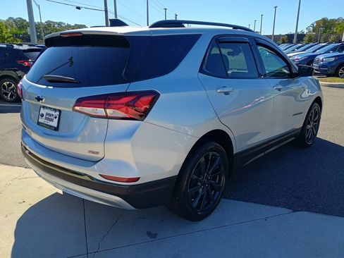 Used 2022 Chevrolet Equinox RS w/ Infotainment Package image 5