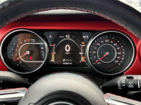 Used 2018 Jeep Wrangler Unlimited Rubicon AWD/4WD image 27