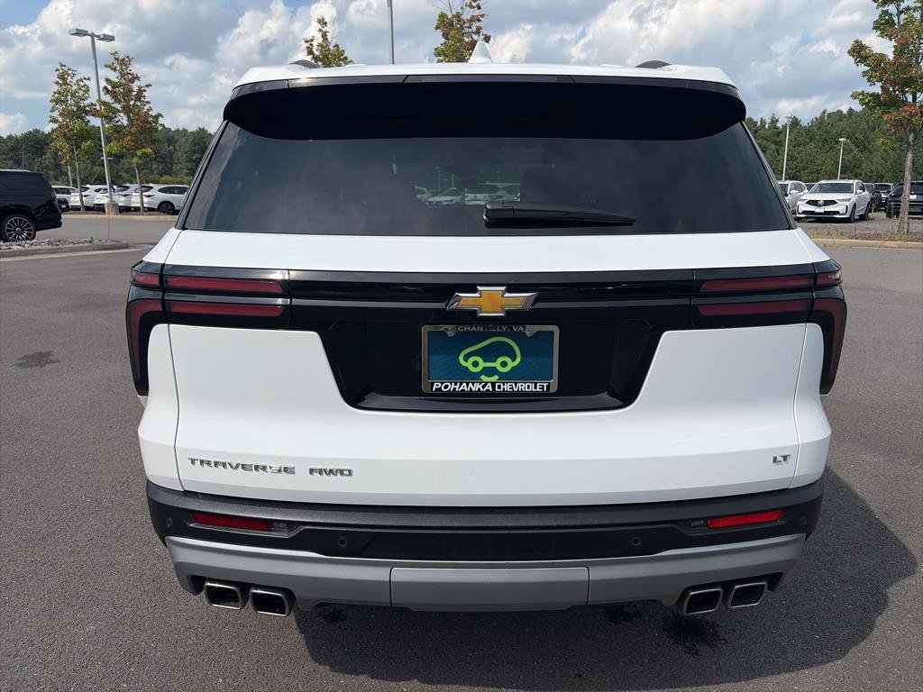 Used 2024 Chevrolet Traverse LT AWD/4WD image 6