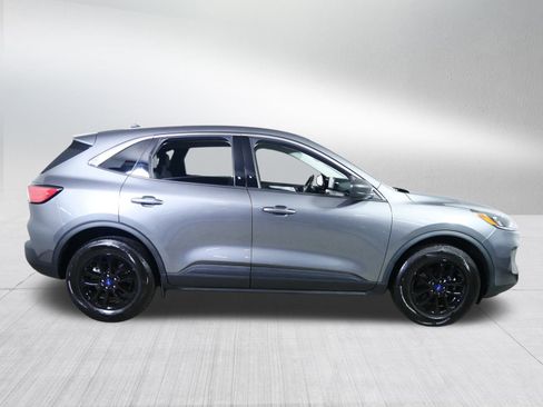 Used 2022 Ford Escape SE w/ Convenience Package image 8