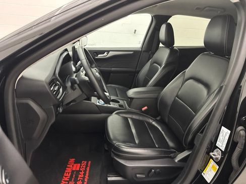 Used 2024 Ford Escape Platinum AWD/4WD image 18