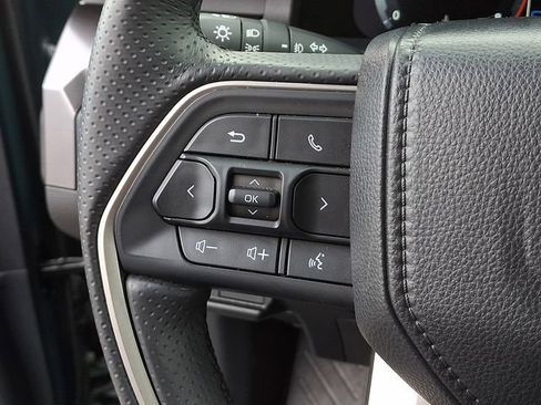 Used 2025 Toyota 4Runner TRD Off-Road image 23