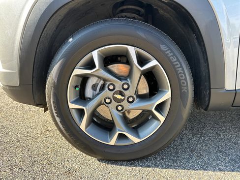 Used 2024 Chevrolet Trax LT w/ Driver Confidence Package image 11