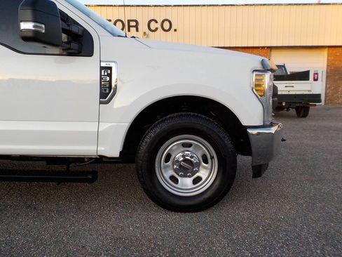 Used 2019 Ford F350 XL w/ Power Equipment Group RWD image 10