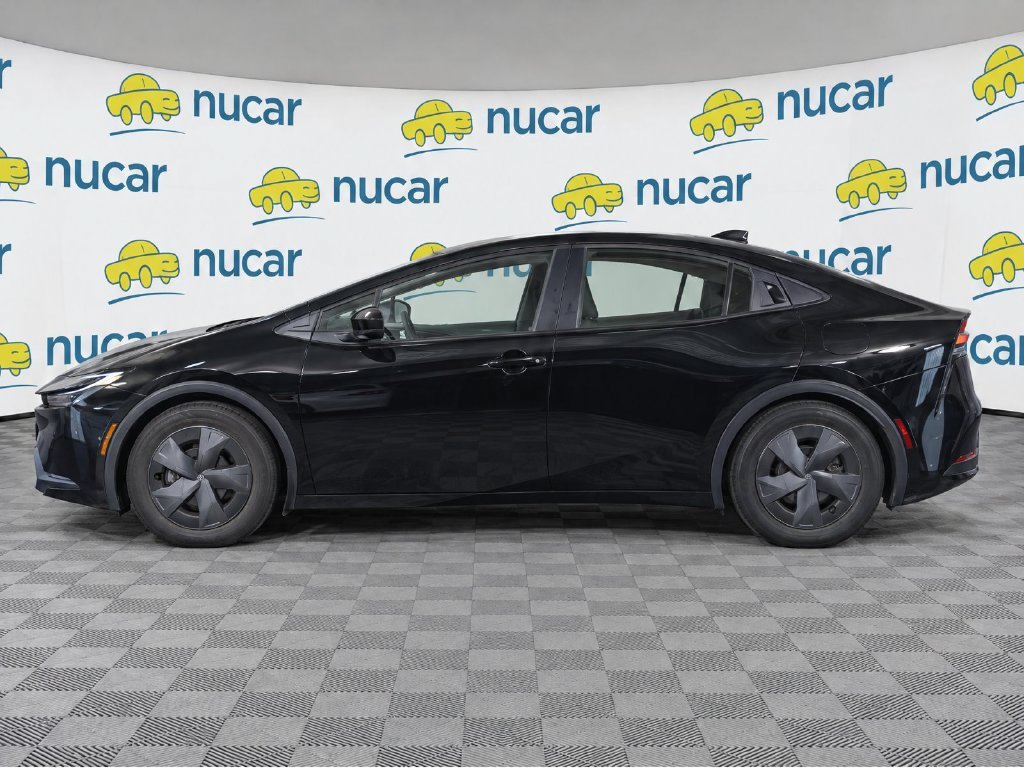Certified 2024 Toyota Prius LE FWD image 6