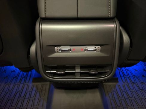 Used 2024 Lincoln Nautilus Premier w/ Equipment Group 102A image 20