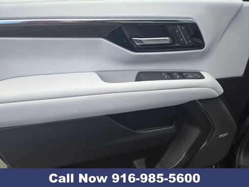 New 2026 Chevrolet Suburban Premier w/ Sun And Tow Package AWD/4WD image 27