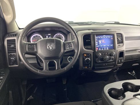 Used 2019 RAM 1500 Express w/ Wheel & Sound Group AWD/4WD image 19