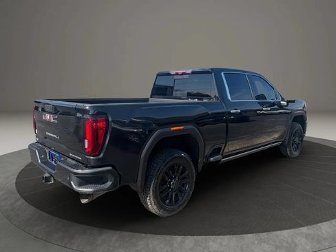 Used 2023 GMC Sierra 2500 Denali w/ Denali Black Diamond Edition AWD/4WD image 5