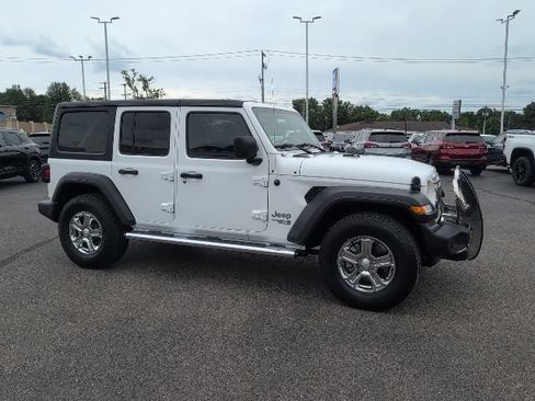 Used 2018 Jeep Wrangler Unlimited Sport S AWD/4WD image 10