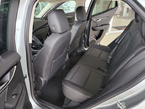 Used 2023 Buick Envision Essence image 12