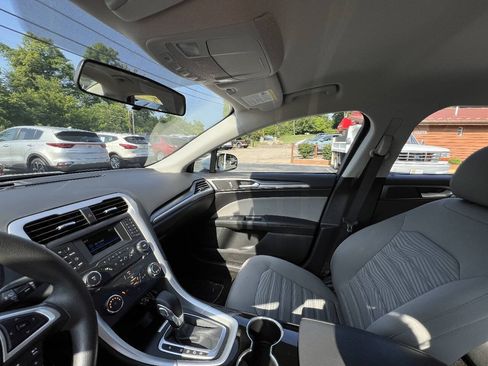 Used 2016 Ford Fusion S FWD image 19