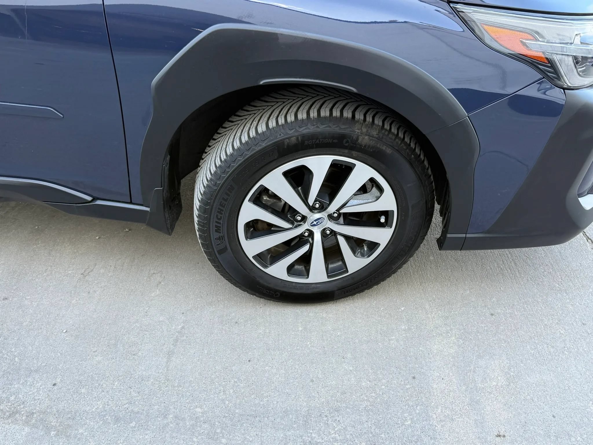 Used 2024 Subaru Outback Premium AWD/4WD image 44
