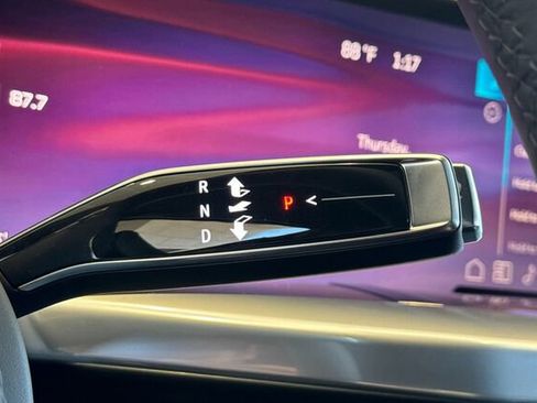 New 2026 Cadillac Escalade ESV Platinum Sport AWD/4WD image 23