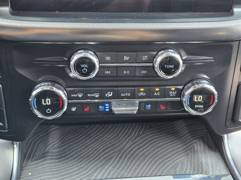 Used 2021 Ford F150 Platinum w/ Equipment Group 701A High AWD/4WD image 14