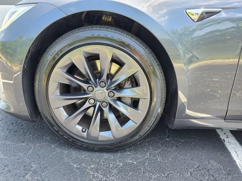 Used 2017 Tesla Model S 75 RWD image 13