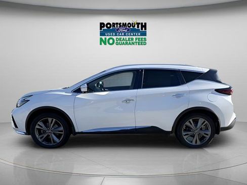 Used 2019 Nissan Murano Platinum image 2