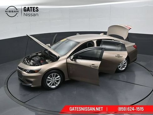 Used 2018 Chevrolet Malibu LT FWD image 49