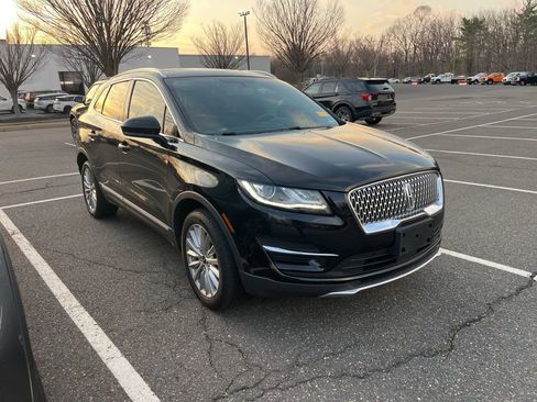 Used 2019 Lincoln MKC Premiere image 3