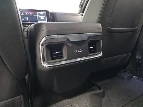 Used 2026 GMC Sierra 1500 Elevation w/ Elevation Premium Package AWD/4WD image 11