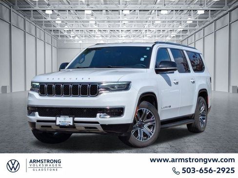 Used 2023 Jeep Wagoneer L Series II AWD/4WD image 1