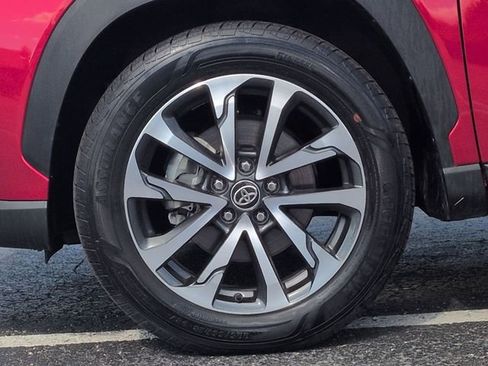 Certified 2025 Toyota Corolla Cross XLE AWD/4WD image 10