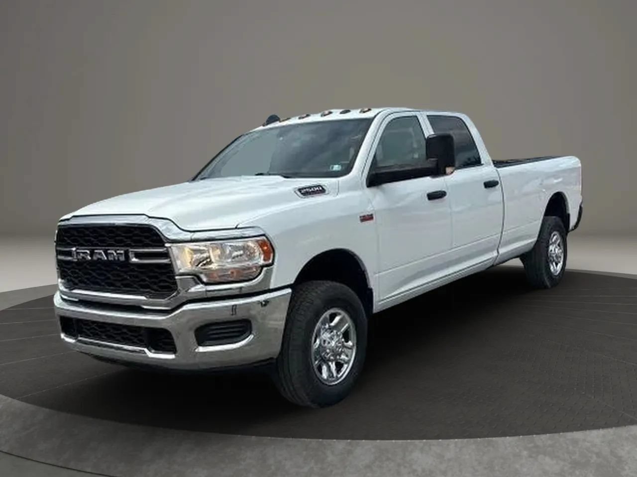 Used 2022 RAM 2500 Tradesman w/ Chrome Appearance Group AWD/4WD image 1