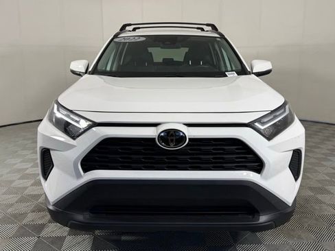 Used 2022 Toyota RAV4 XLE w/ Convenience Package image 10
