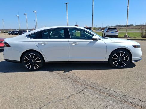 New 2026 Honda Accord Touring image 5