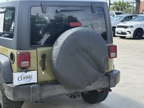 Used 2013 Jeep Wrangler Sport AWD/4WD image 6