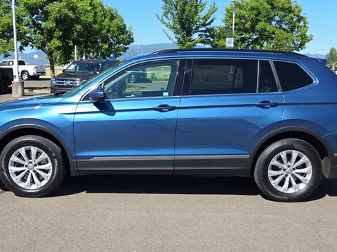 Used 2018 Volkswagen Tiguan SE AWD/4WD image 5
