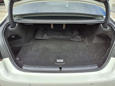 Used 2020 BMW 530e w/ Premium Package image 16