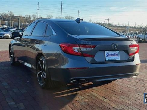 Used 2018 Honda Accord Sport image 9