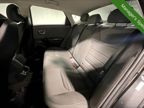 Used 2025 Kia K4 EX FWD image 32