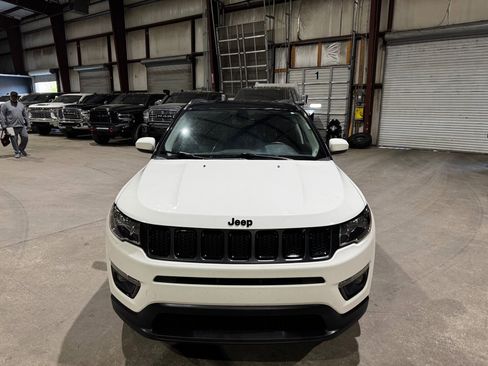 Used 2021 Jeep Compass Latitude image 12