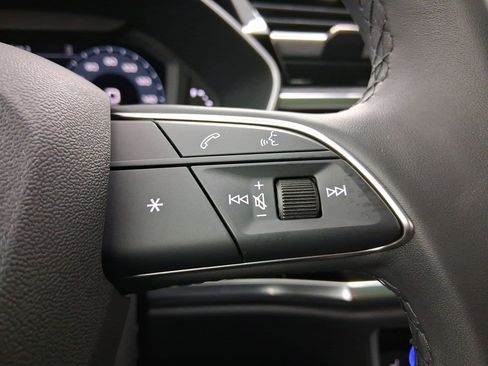 New 2025 Audi Q3 2.0T Premium image 21